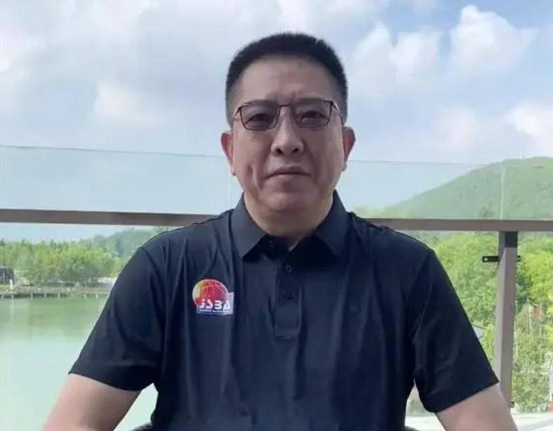 江苏男篮“黄金一代”传奇聚首胡卫东、唐正东等重温辉煌岁月